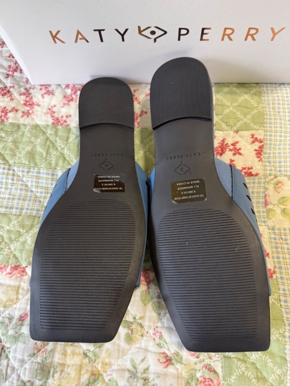 Katy Perry “Caught Up Fishnet” Sandal in Slate Blue w/Silver, Sz 9.5 - Picture 2 of 2
